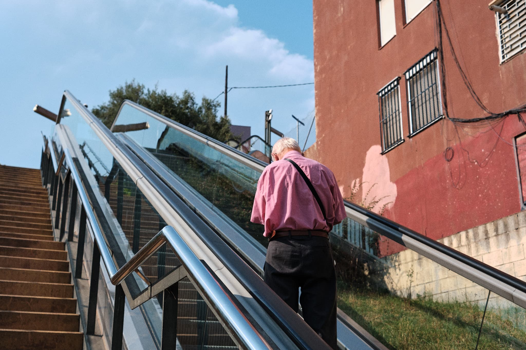 An uphill city, with a little help